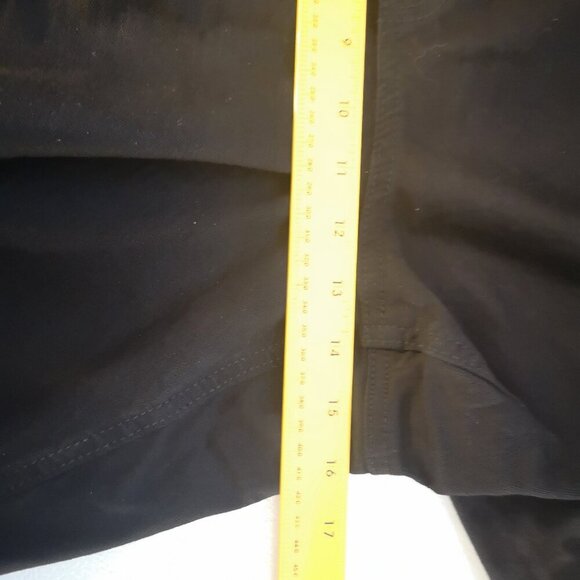 NWT DC Jeans Curvy Fit Ladies Size 32 Straight Leg Black Jeans - Picture 14 of 15